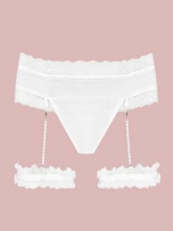 Satin String GEISHA PJ Mit Strumpfbändern Von Cadolle -MAISON LEJABY Verkaufsgeschäft 4500ga cage geisha elfenbein cadolle 4