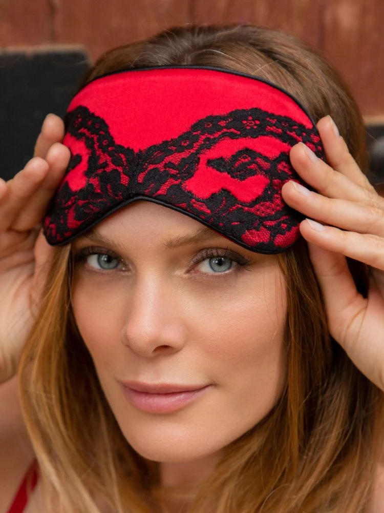 100% Seide Schlafmaske MARJOLIE No. 7 Von Marjolaine 4 100% Seide Schlafmaske MARJOLIE No. 7 Von Marjolaine - Image 2