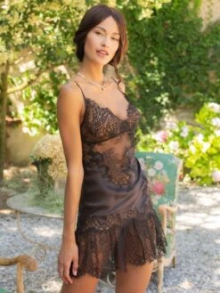 Stretchseide Nuisette MELINDA Mit Spitze Marjolaine -MAISON LEJABY Verkaufsgeschäft baby doll seide melinda 4mel0201 ebenholz braun marjolaine 3 1