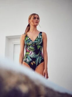 Triangel-Badeanzug EXOTIC LEAVES Schwarz Grün Von Fürstenberg -MAISON LEJABY Verkaufsgeschäft badeanzug schwarz bunt 245 38222 fuerstenberg 2