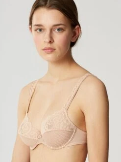 Spitze Vollschalen-BH GABY Von Maison Lejaby -MAISON LEJABY Verkaufsgeschäft bh puder 13833 gaby maison lejaby 1 1