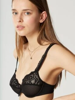 Spitze Vollschalen-BH GABY Von Maison Lejaby -MAISON LEJABY Verkaufsgeschäft bh schwarz 13833 gaby maison lejaby 1 1