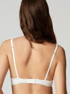 T-Shirt Schalen-BH NUAGE PUR Gemoldet Von Maison Lejaby -MAISON LEJABY Verkaufsgeschäft bh wei lilie 5535m nuage pur maison lejaby 2