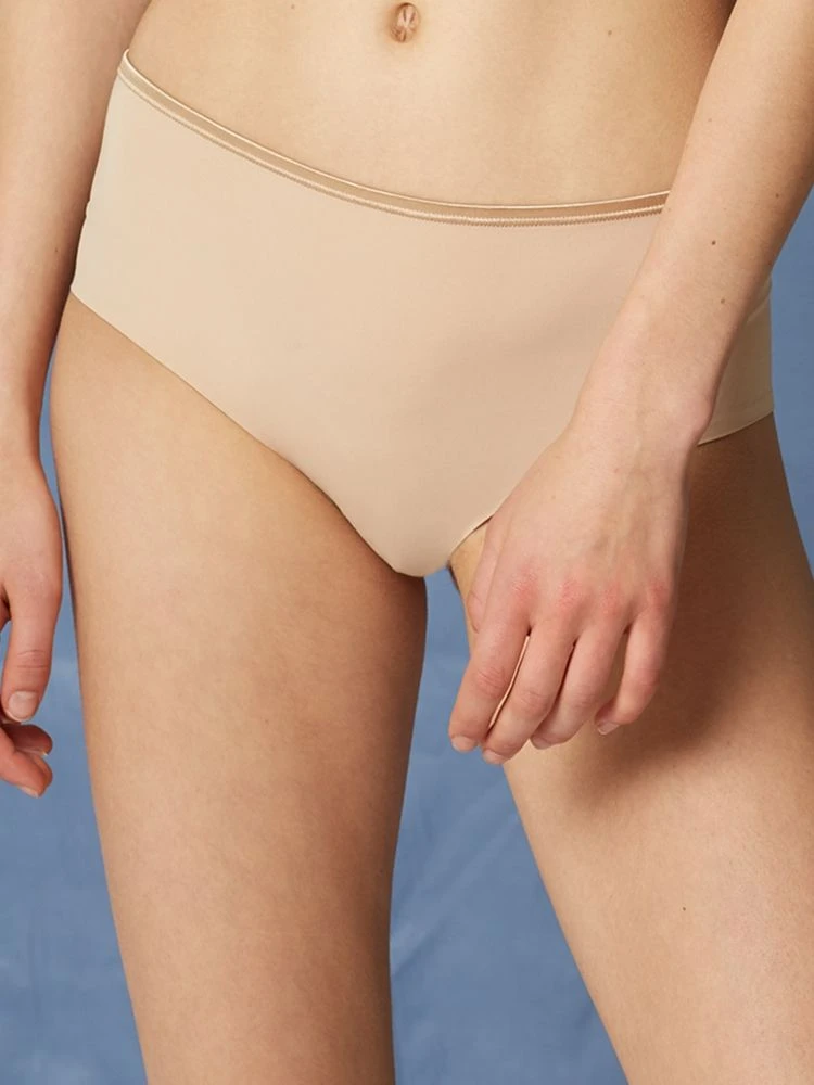 MAISON LEJABY Brazilian Shorty NUAGE PUR Extra Flach Von Maisonlejaby 7 MAISON LEJABY Brazilian Shorty NUAGE PUR Extra Flach Von Maisonlejaby – Bild 5