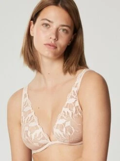 Spitze Triangel-BH SIN Von Maison Lejaby -MAISON LEJABY Verkaufsgeschäft buegel bh apricot 19134 sin maison lejaby 2 1