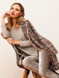 Jacke KUSCHEL BOUCLE Rosa-grau Von Chiara Fiorini 8 Jacke KUSCHEL BOUCLE Rosa-grau Von Chiara Fiorini -MAISON LEJABY Verkaufsgeschäft freizeit jacke wolle karo g9631bis grau rosa chiara fiorini 2