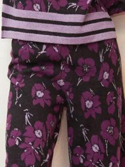 Freizeitanzug Kuschel Cotton LILA BLUMEN Zwei-teilig Von Fiori Di Chiara 7 Freizeitanzug Kuschel Cotton LILA BLUMEN Zwei-teilig Von Fiori Di Chiara -MAISON LEJABY Verkaufsgeschäft hausanzug blume lila fc9139 chiara fiorini