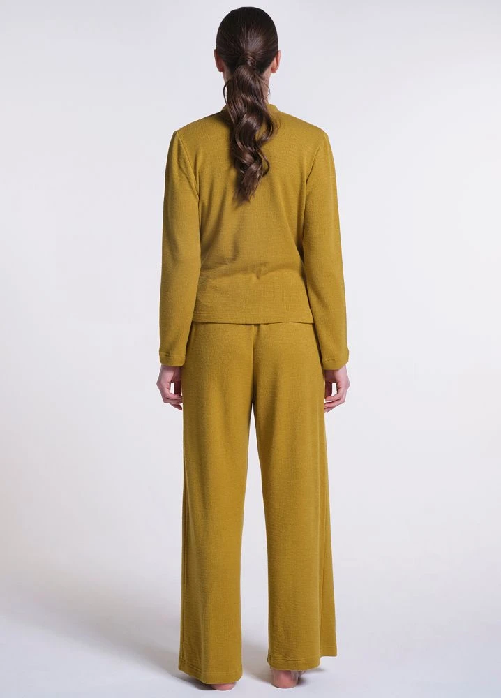 Feinstrick Hausanzug LOUNGE No. 4 Senfgelb Viscose Von Verdiani 7 Feinstrick Hausanzug LOUNGE No. 4 Senfgelb Viscose Von Verdiani – Bild 5