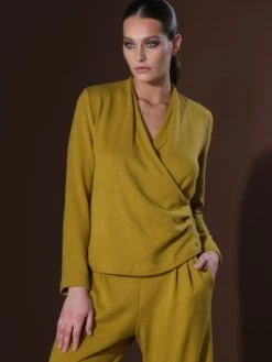 Feinstrick Hausanzug LOUNGE No. 4 Senfgelb Viscose Von Verdiani 10 Feinstrick Hausanzug LOUNGE No. 4 Senfgelb Viscose Von Verdiani -MAISON LEJABY Verkaufsgeschäft hausanzug viscose strick senf 8818 loungewear verdiani 4