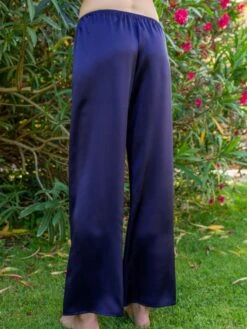 100% Seide PYJAMAHOSE Soie Unie Marjolaine 22 100% Seide PYJAMAHOSE Soie Unie Marjolaine -MAISON LEJABY Verkaufsgeschäft hose seide lang dunkelblau 3soi5803 0036 marjolaine 8