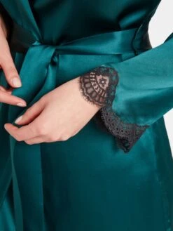 100% Seide Kimono TOI MON AMOUR Viele Farben Von Aubade -MAISON LEJABY Verkaufsgeschäft kimono gr n spitze seide toi mon amour qs65 emeraude aubade 5 1