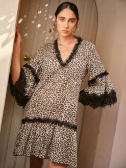 Tunikakleid Kurz ANIMALIER Leo Print Von Fiori Di Chiara 5 Tunikakleid Kurz ANIMALIER Leo Print Von Fiori Di Chiara -MAISON LEJABY Verkaufsgeschäft kleid animal fc249 fiori di chiara 1