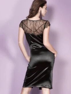 Samt Kleid AURORA Schwarz Von Escora -MAISON LEJABY Verkaufsgeschäft kleid schwarz kurz 1690 e257 400 escora 2