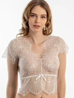 Spitze Kurzarm Top Von Prelude Milano 16 Spitze Kurzarm Top Von Prelude Milano -MAISON LEJABY Verkaufsgeschäft kurzarm top spitze yl277 yl277.alb 1 prelude milano