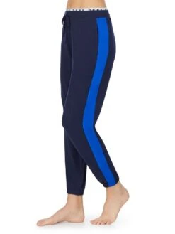 Jogginghose THE WARM UP Dunkelblau Von DKNY Sleepwear 7 Jogginghose THE WARM UP Dunkelblau Von DKNY Sleepwear -MAISON LEJABY Verkaufsgeschäft leggings 06 yi2722401 400 ink 0096 dkny 1