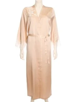 100% Seide Morgenmantel EGERIE Mit Caudry Spitze Von Marjolaine -MAISON LEJABY Verkaufsgeschäft marjolaine morgenmantel egerie 3ege2201 sand naturel