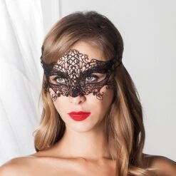 Augenmaske Aus Spitze SAFI Von Trasparenze 6 Augenmaske Aus Spitze SAFI Von Trasparenze -MAISON LEJABY Verkaufsgeschäft maske schwarz safi trasparenze 1