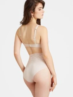 Hoher Slip SWEETESSENCE IK Laser Cut Von Aubade 17 Hoher Slip SWEETESSENCE IK Laser Cut Von Aubade -MAISON LEJABY Verkaufsgeschäft microfaser dessous ik24 skin 3 sweetessence aubade