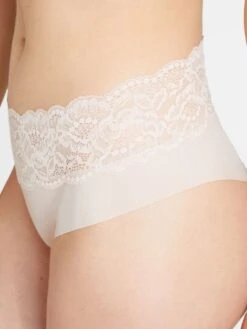 Shorty Slip SWEETESSENCE IK Laser Cut Von Aubade 24 Shorty Slip SWEETESSENCE IK Laser Cut Von Aubade -MAISON LEJABY Verkaufsgeschäft microfaser dessous ik61 skin 5 sweetessence aubade 7 1