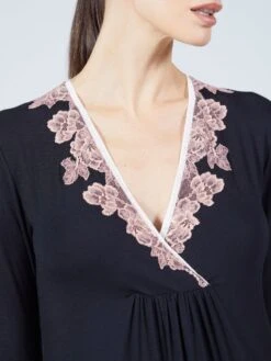 Modal Langarm Nachtkleid Wadenlang Schwarz-rosa Von Verdiani -MAISON LEJABY Verkaufsgeschäft modal nachtkleid lang schwarz 4607 verdiani donna 3 1