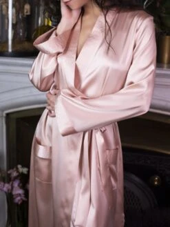 Seide Morgenmantel Lang NELIA Von Marjolaine -MAISON LEJABY Verkaufsgeschäft morgenmantel lang nelia boudoir 4nel2201 marjolaine 6