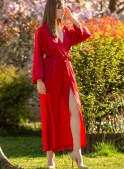 100% Seide Morgenmantel Lang LAURIAN Marjolaine 37 100% Seide Morgenmantel Lang LAURIAN Marjolaine -MAISON LEJABY Verkaufsgeschäft morgenmantel seide lang rot laurian rouge marjolaine 2 2 1