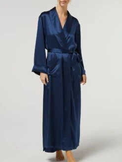 100% Seide Morgenmantel Lang GIGLIOLA Uni Von Vivis -MAISON LEJABY Verkaufsgeschäft morgenmantel seide lang v00285 gigliola nachtblau vivis 3 6