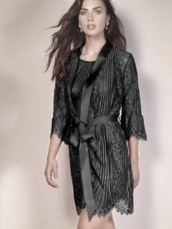 Spitze Morgenmantel JOSEPHINE Von Escora -MAISON LEJABY Verkaufsgeschäft morgenmantel spitze schwarz 1709 e264 400 josephine escora 1