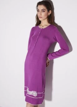 Modal Nachthemd Mit Knopfleiste Von Chiara Fiorini 9 Modal Nachthemd Mit Knopfleiste Von Chiara Fiorini -MAISON LEJABY Verkaufsgeschäft nachtkleid langarm kurz mosto beere cf1375 chiara fiorini 2