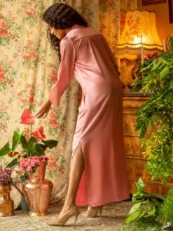 Langarm Nachtkleid 100% Seide POLLY Lang Satin Marjolaine 15 Langarm Nachtkleid 100% Seide POLLY Lang Satin Marjolaine -MAISON LEJABY Verkaufsgeschäft nachtkleid langarm seide rose 3pol3045 polly marjolaine 3 7
