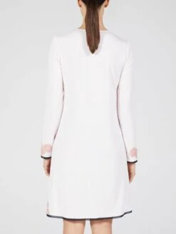 Modal Langarm Nachtkleid ANGEL No. 2 Zart-rosé Von Verdiani 9 Modal Langarm Nachtkleid ANGEL No. 2 Zart-rosé Von Verdiani -MAISON LEJABY Verkaufsgeschäft nachtkleid modal knielang weiss 4606 verdiani donna 2