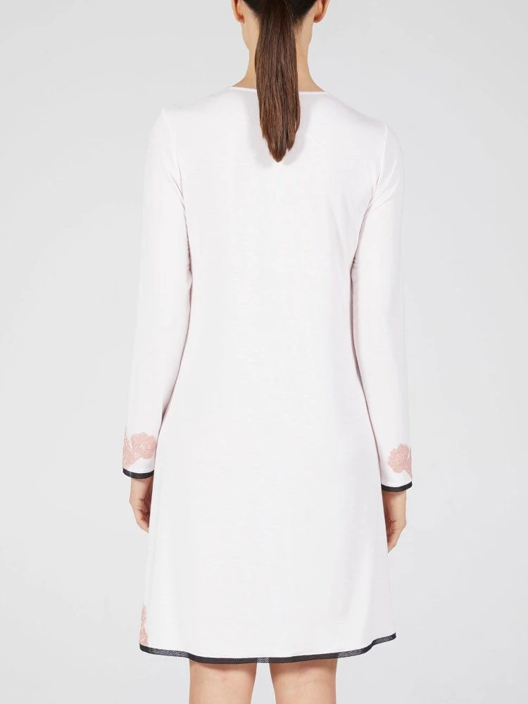 Modal Langarm Nachtkleid ANGEL No. 2 Zart-rosé Von Verdiani 6 Modal Langarm Nachtkleid ANGEL No. 2 Zart-rosé Von Verdiani - Image 4