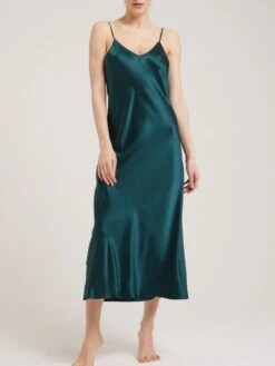 100% Seide Nachtkleid Lang DORINE Von Vivis 25 100% Seide Nachtkleid Lang DORINE Von Vivis -MAISON LEJABY Verkaufsgeschäft nachtkleid seide dorine v00389 pine vivis 6