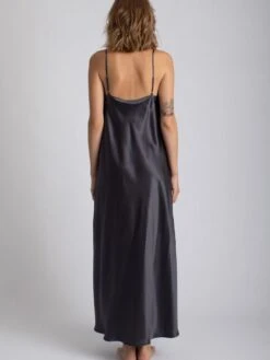 100% Seide Nachtkleid Lang DORINE Von Vivis 35 100% Seide Nachtkleid Lang DORINE Von Vivis -MAISON LEJABY Verkaufsgeschäft nachtkleid seide lang dorine v00006 anthrazit vivis 2 1