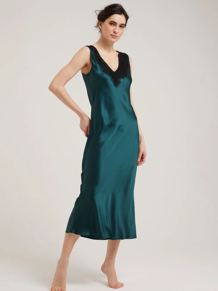 100% Seide Nachtkleid LEONA Lang Von Vivis 16 100% Seide Nachtkleid LEONA Lang Von Vivis – Bild 14