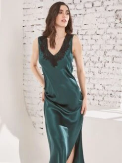 100% Seide Nachtkleid LEONA Lang Von Vivis 20 100% Seide Nachtkleid LEONA Lang Von Vivis -MAISON LEJABY Verkaufsgeschäft nachtkleid seide leona v00586 pinie vivis 1