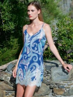 Seide Neglige SUMMER PAISLEY Von Chiara Fiorini 7 Seide Neglige SUMMER PAISLEY Von Chiara Fiorini -MAISON LEJABY Verkaufsgeschäft neglige blau cfl2200 chiara fiorini 1