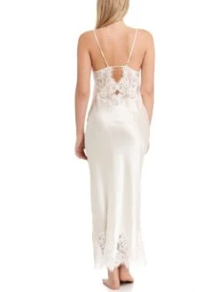 Seiden-Neglige Lang MAILIN No. 2 Satin Mit Spitze Von GATTINA 19 Seiden-Neglige Lang MAILIN No. 2 Satin Mit Spitze Von GATTINA -MAISON LEJABY Verkaufsgeschäft neglige lang 393307 schwarz weiss gattina 3