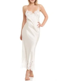 Seiden-Neglige Lang MAILIN No. 2 Satin Mit Spitze Von GATTINA 15 Seiden-Neglige Lang MAILIN No. 2 Satin Mit Spitze Von GATTINA -MAISON LEJABY Verkaufsgeschäft neglige lang 393307 weiss gattina