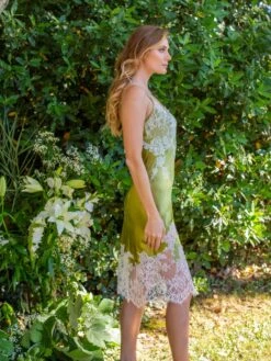 Seide Nachtkleid NYMPHE No. 5 Von Marjolaine -MAISON LEJABY Verkaufsgeschäft neglige mittellang nymphe mousse naturel 4nym6101 marjolaine 2 8