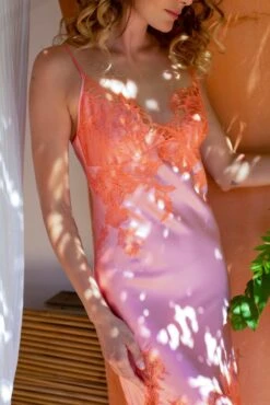 Seide Nachtkleid NYMPHE No. 5 Von Marjolaine -MAISON LEJABY Verkaufsgeschäft neglige mittellang nymphe rose abricot 4nym6101 marjolaine 2 8
