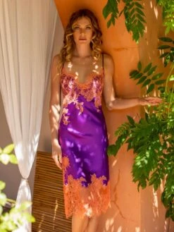 Seide Nachtkleid NYMPHE No. 5 Von Marjolaine -MAISON LEJABY Verkaufsgeschäft neglige mittellang nymphe violet abricot 4nym6101 marjolaine 8