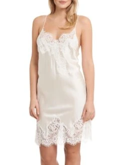 Seide Neglige MAILIN Mit Spitze Von GATTINA 14 Seide Neglige MAILIN Mit Spitze Von GATTINA -MAISON LEJABY Verkaufsgeschäft neglige seide 393303 champagner gattina 2