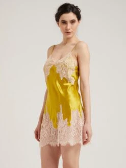 100% Seide Neglige Kurz LILLIAN Von Vivis 21 100% Seide Neglige Kurz LILLIAN Von Vivis -MAISON LEJABY Verkaufsgeschäft neglige seide lillian goldgruen v00581 spitze vivis 3 5 1