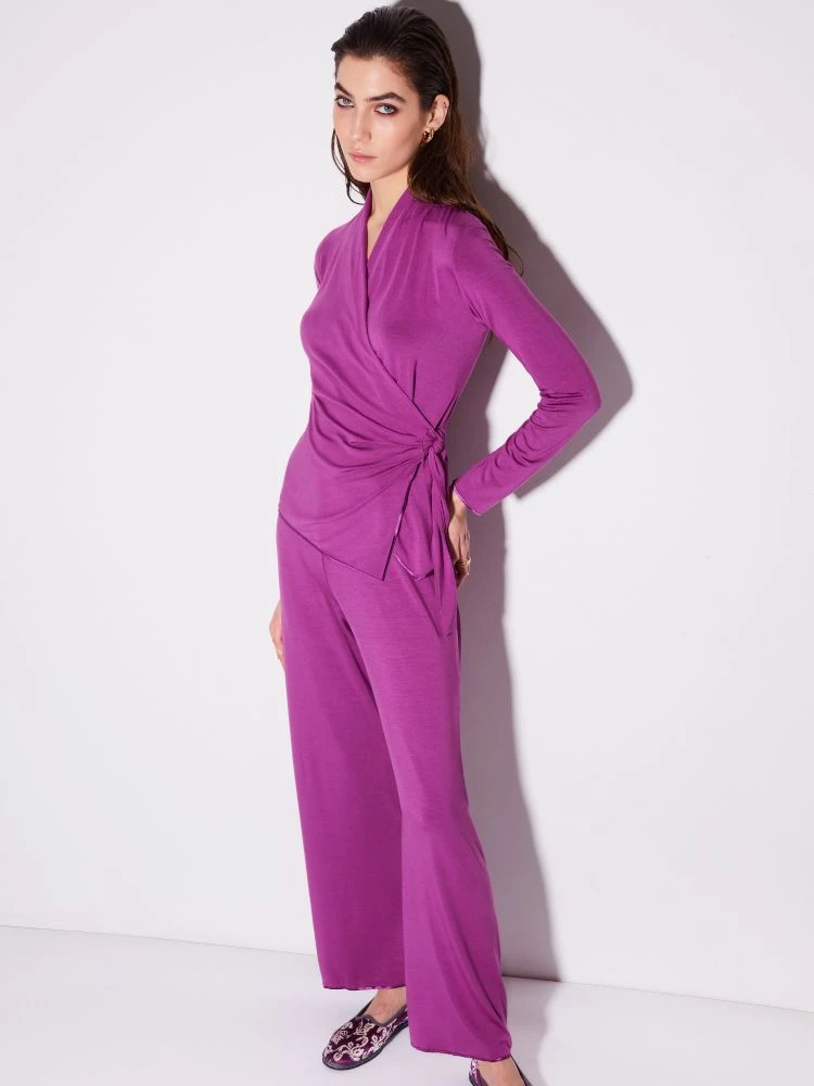 Modal Pyjama MOSTO Gewickelt In Beere Von Chiara Fiorini 4 Modal Pyjama MOSTO Gewickelt In Beere Von Chiara Fiorini - Image 2