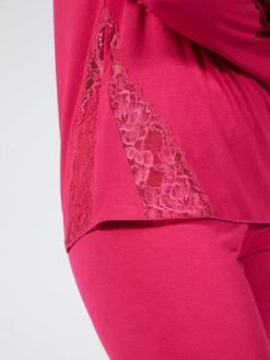 Modal Schlafanzug LAMPONE No. 2 Himbeer-rot Von Verdiani 9 Modal Schlafanzug LAMPONE No. 2 Himbeer-rot Von Verdiani -MAISON LEJABY Verkaufsgeschäft pyjama modal magenta rot 4623 verdiani donna 4