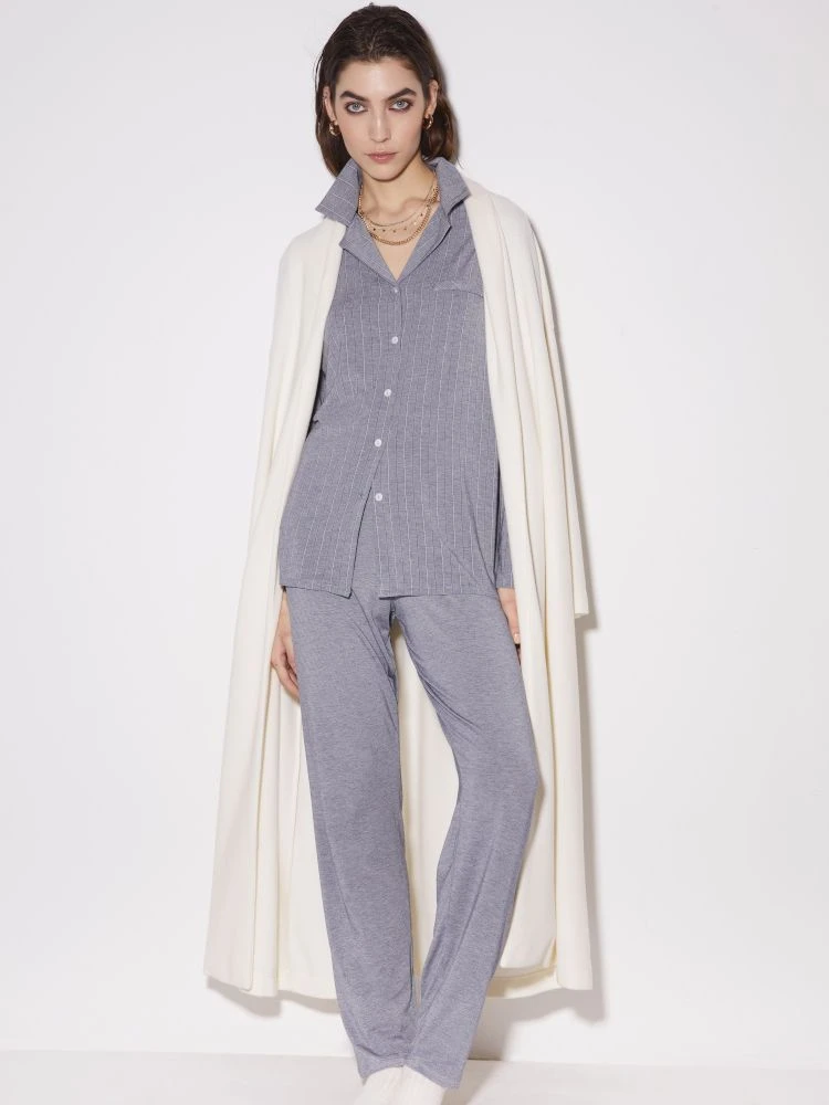 Modal Pyjama NADELSTREIFEN In Jeansblau Von Chiara Fiorini 4 Modal Pyjama NADELSTREIFEN In Jeansblau Von Chiara Fiorini - Image 2