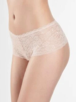 Saint-Tropez Slip ROSESSENCE HK Spitze Von Aubade 19 Saint-Tropez Slip ROSESSENCE HK Spitze Von Aubade -MAISON LEJABY Verkaufsgeschäft saint tropez slip spitze hk70 nude rosessence aubade 3