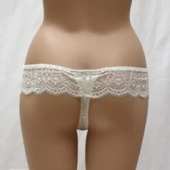 Satin G-String WHITE Les Jupons De Tess -MAISON LEJABY Verkaufsgeschäft satin string sof2001 les jupons de tess rueckseite