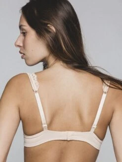 Spacer Schalen-BH GABY Von Maison Lejaby 23 Spacer Schalen-BH GABY Von Maison Lejaby -MAISON LEJABY Verkaufsgeschäft schalen bh puder 13830 gaby maison lejaby 2